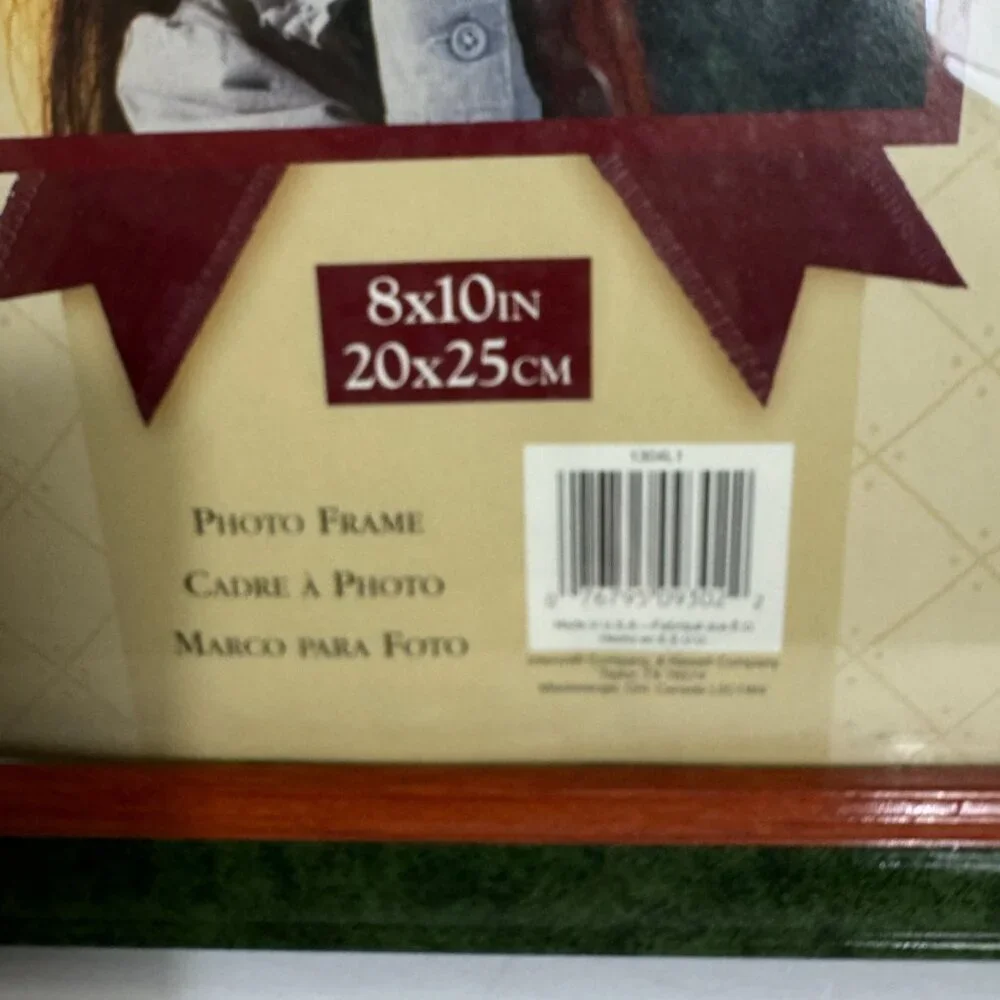 VIntage  Wooden Green Picture Frame 9.25